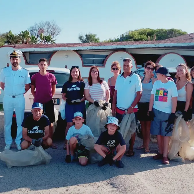 Palmi, 70 chili di rifiuti rimossi a Scinà con il cleanup Plastic Free\n