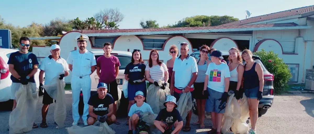 Palmi, 70 chili di rifiuti rimossi a Scinà con il cleanup Plastic Free\n
