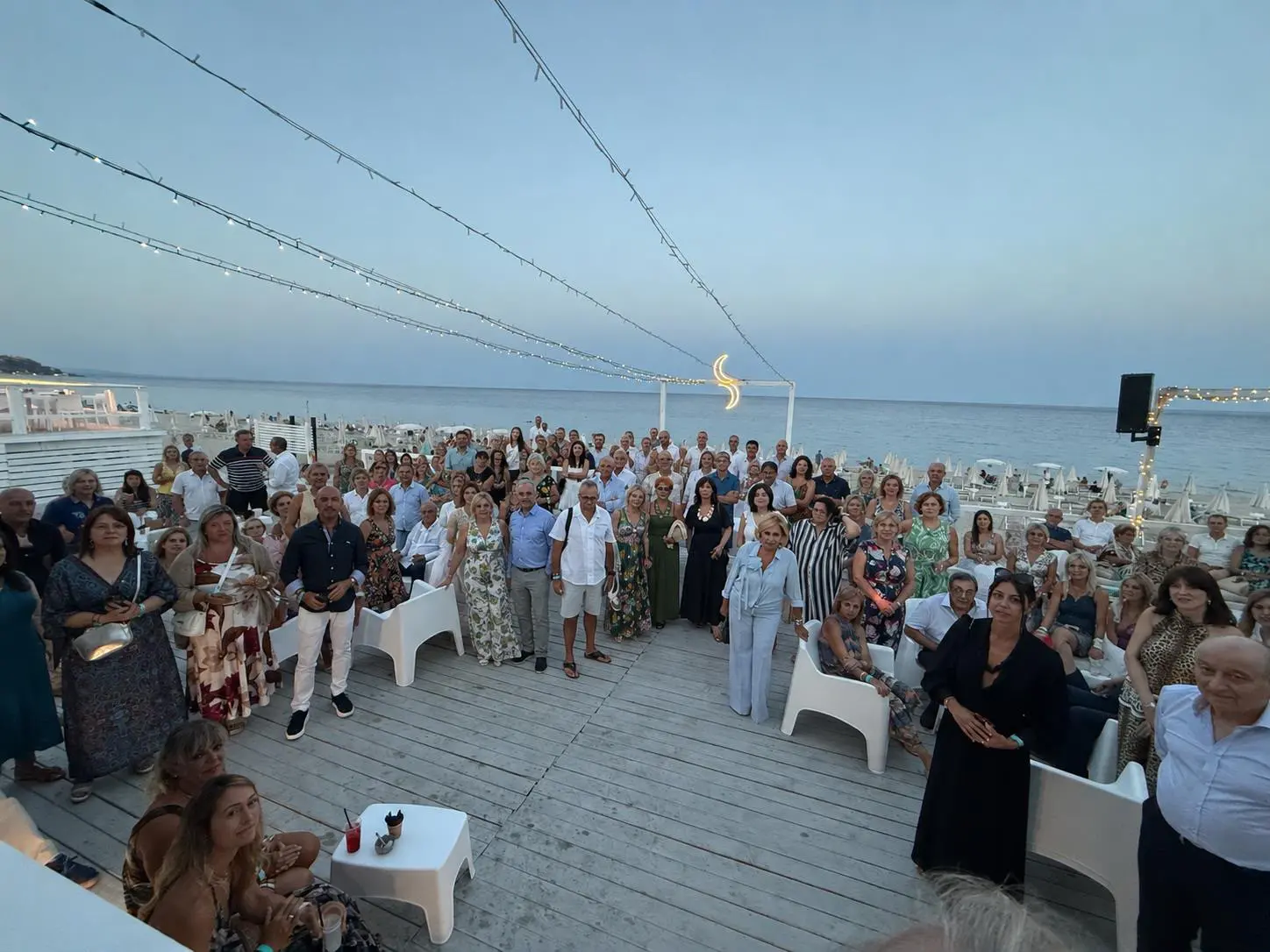 A Montepaone Lido aperitivo di beneficenza promosso dai\u00A0Lions, per acquistare un defibrillatore. Iannello: «La solidarietà diviene azione concreta»\n