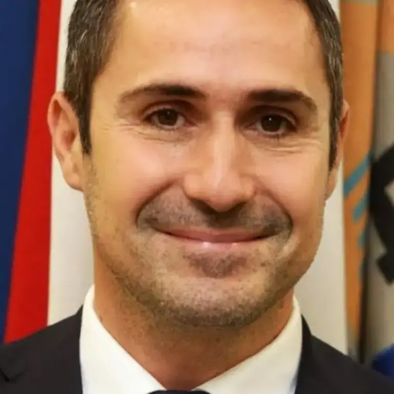 <p>Suppletive a Reggio Calabria, Giannetta lascia FI e si candida con Futuro Nazionale: Alecci attacca Occhiuto e parla di “fallimento politico”</p>