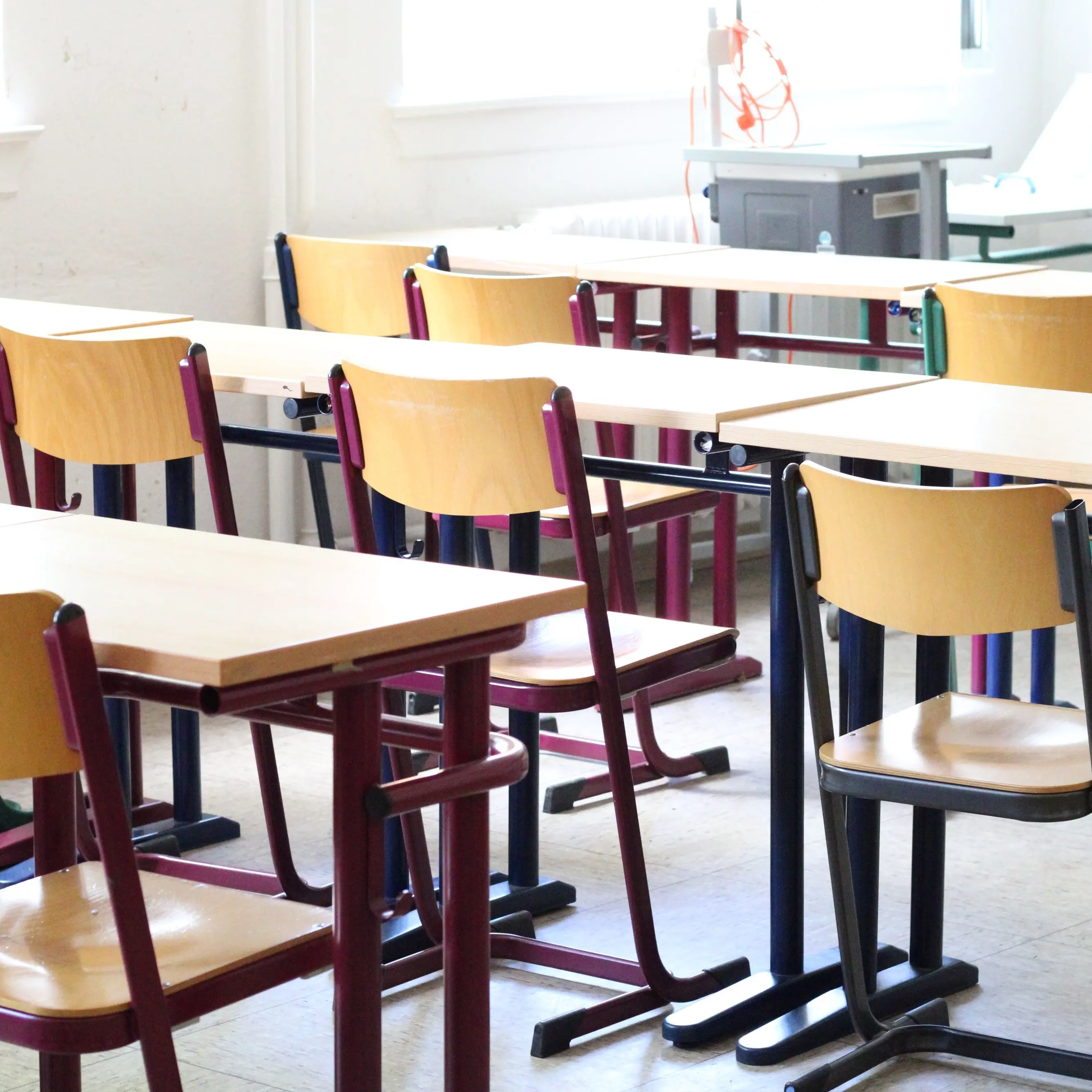 Scuola, la prima campanella si prepara a suonare: ecco quando riprenderanno le lezioni in Calabria\n