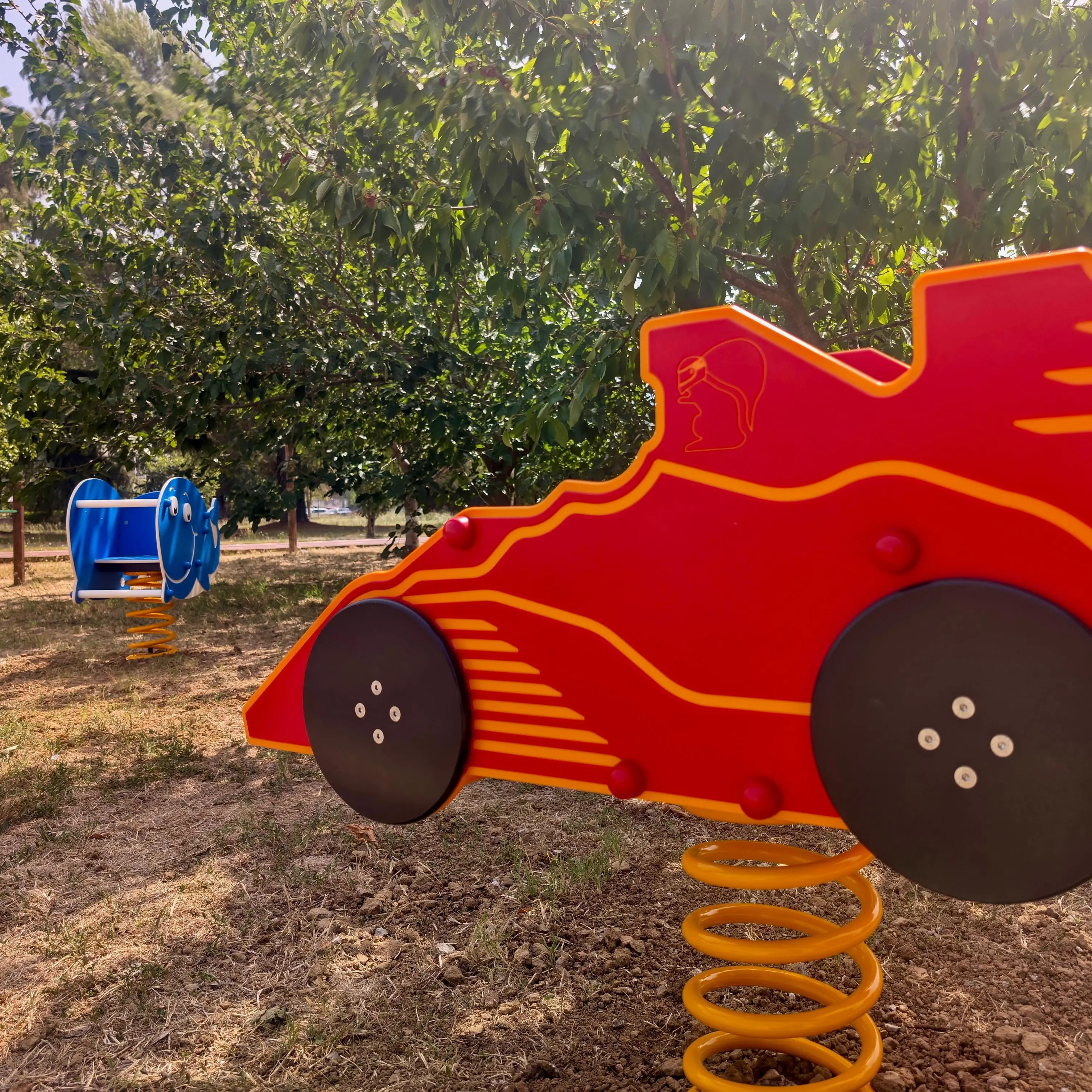 Rende, i parchi gioco tornano ai bambini: conclusi i lavori in sette aree della città\n
