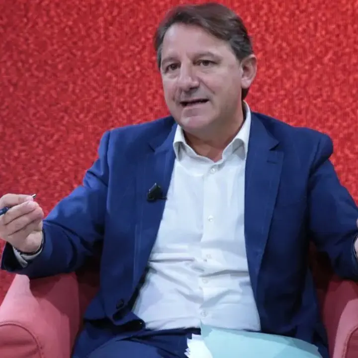 <p>Tridico a Gallo: «Calabria vincente solo nei comunicati. In realtà la crescita è rimasta indietro rispetto al resto del Sud»</p>