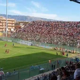 Coppa Italia, Reggina-Digiesse PraiaTortora cambia orario: calcio d’inizio alle 20.30\n