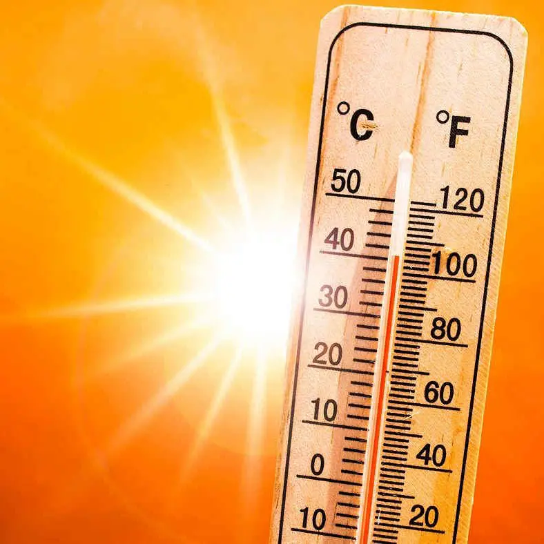 Caldo infernale in Calabria: superati i 41 gradi oggi, ma il peggio deve ancora arrivare\n