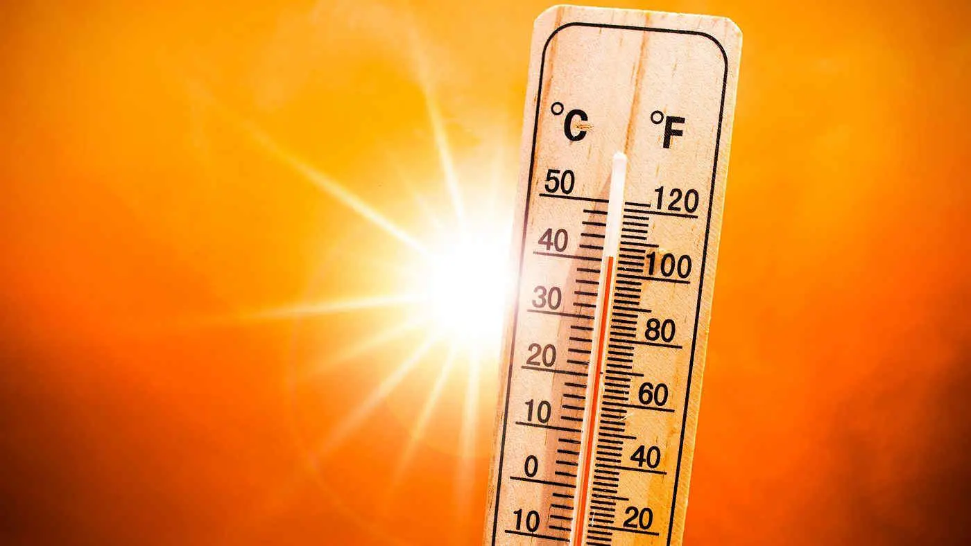 Caldo infernale in Calabria: superati i 41 gradi oggi, ma il peggio deve ancora arrivare\n