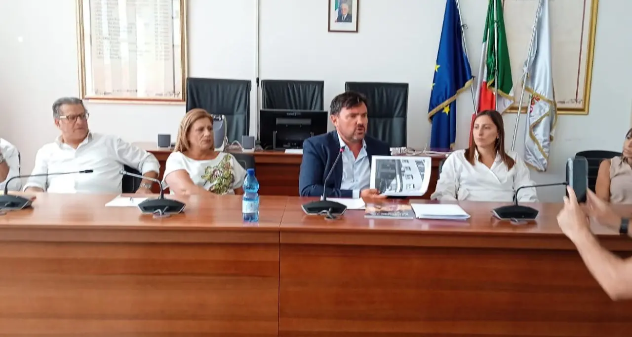 San Giovanni in Fiore, l'opposizione: «Pronti ad approvare il rendiconto». Il centrodestra contesta i conti di Barile\n
