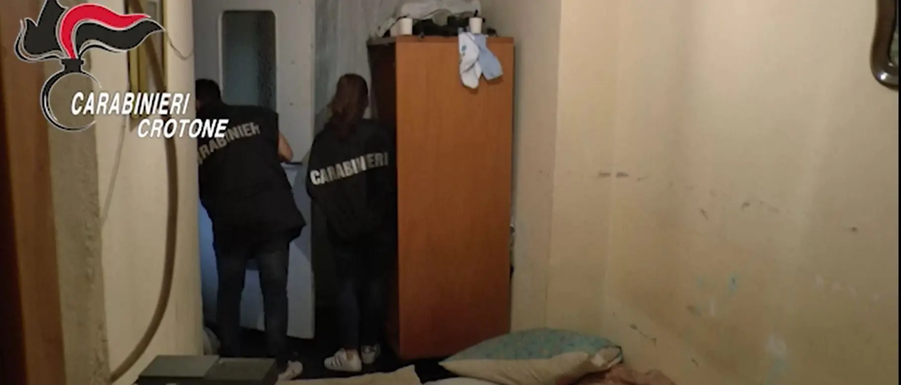 Sfruttamento della prostituzione tra Crotone e\u00A0Isola Capo Rizzuto,\u00A0nuovo arresto: ai domiciliari una donna\n