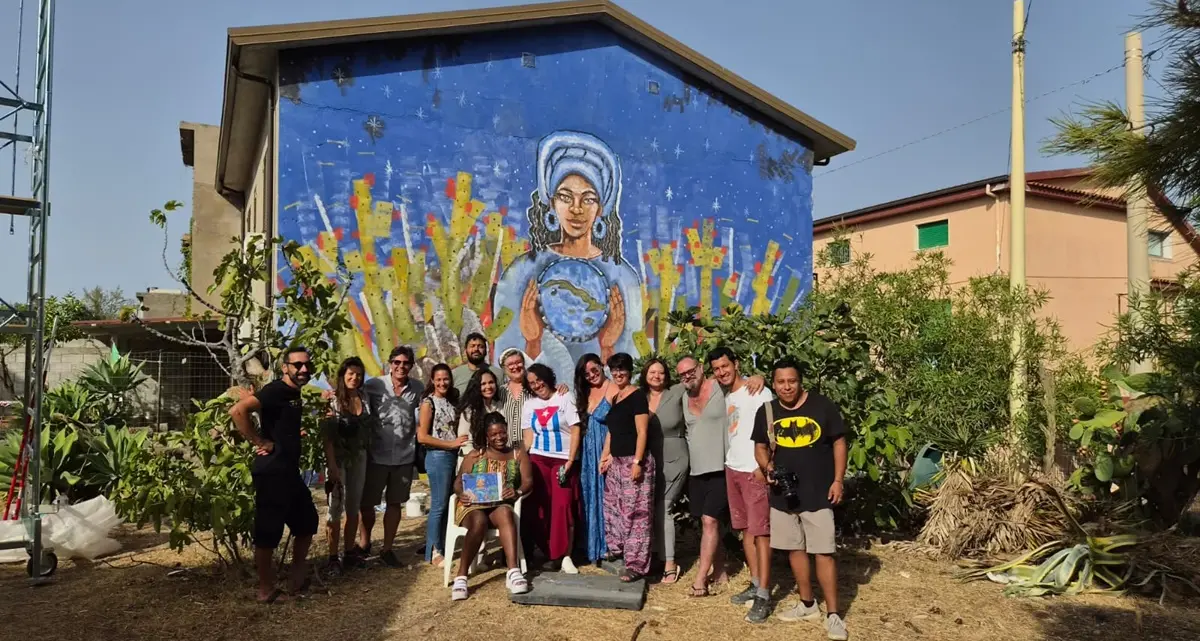 Pentedattilo, la pietra si fa colore: sette murales rianimano il\n\nborgo nuovo\n