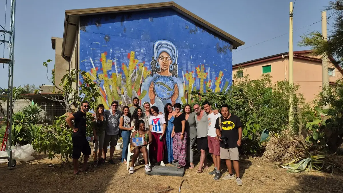 Pentedattilo, la pietra si fa colore: sette murales rianimano il\n\nborgo nuovo\n