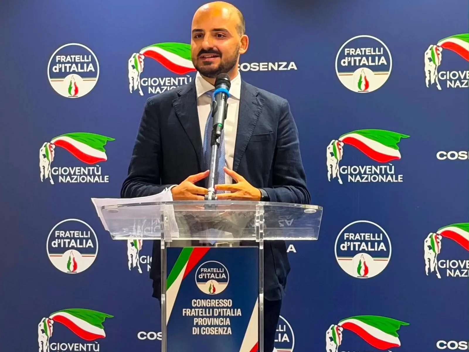 Cosenza, il centrodestra guarda a Palazzo dei Bruzi: prima riunione interpartitica in vista del voto