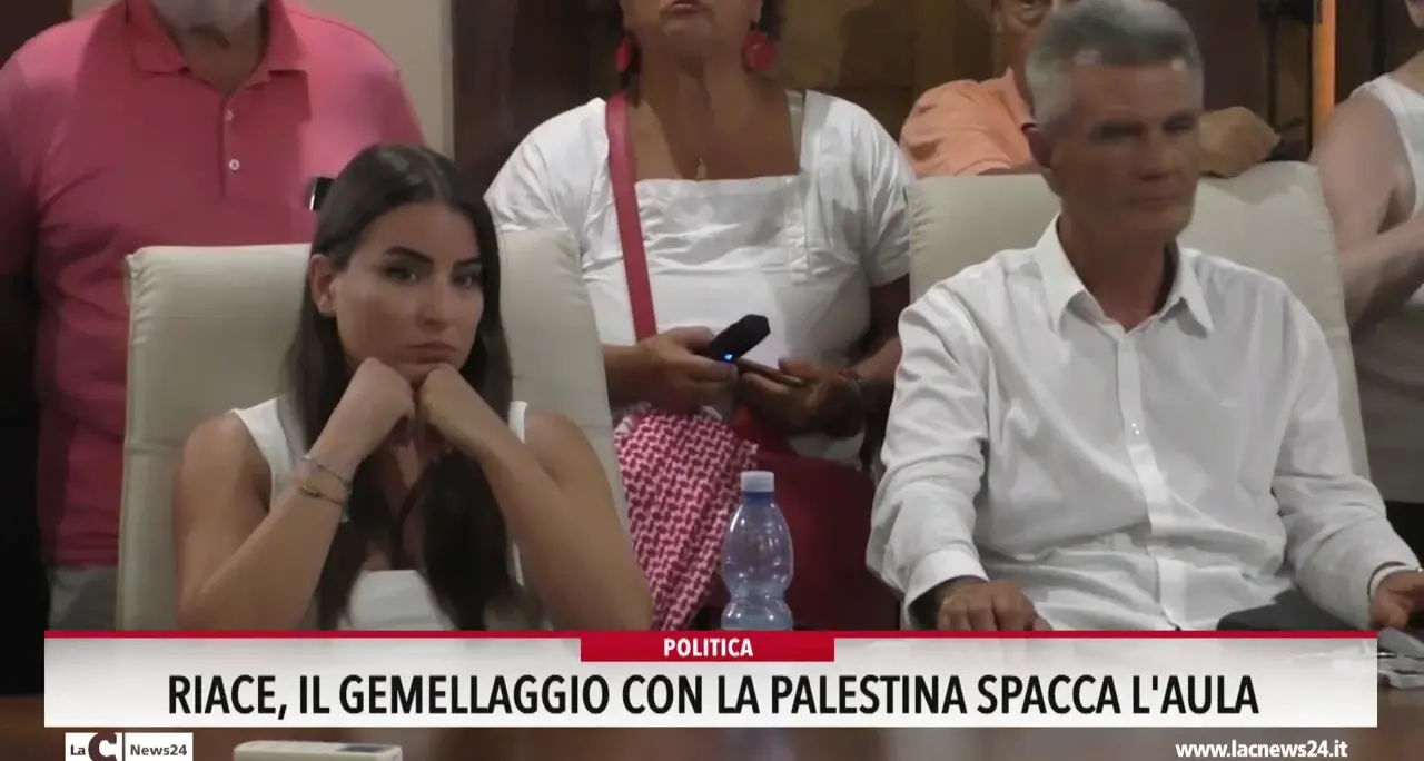 Riace, il gemellaggio con la Palestina spacca l'aula