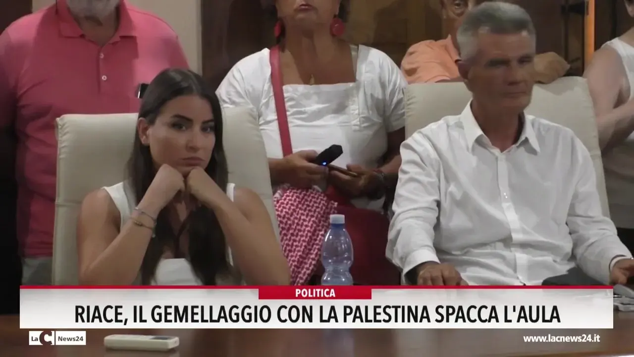 Riace, il gemellaggio con la Palestina spacca l'aula