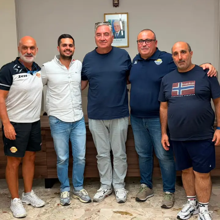 Tonno Callipo e Lory Volley Pizzo fanno squadra: nasce la rete dei vivai e il Comune apre anche a nuove strutture\n