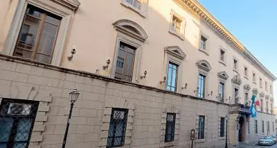 Catanzaro tra luci ed ombre: l’estate dei concerti e l’abbandono del Quartiere Isonzo\n