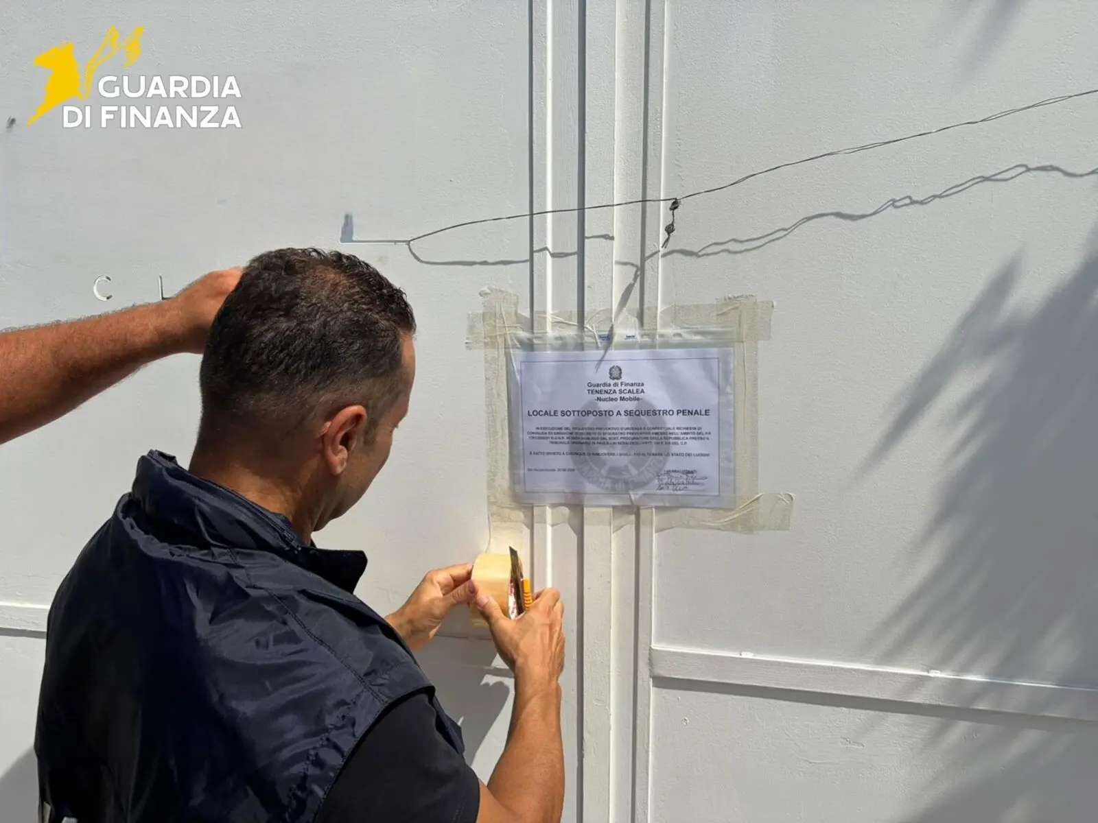 Sigilli a una nota discoteca di San Nicola Arcella: per la Guardia di Finanza violate le norme di sicurezza\u00A0\n