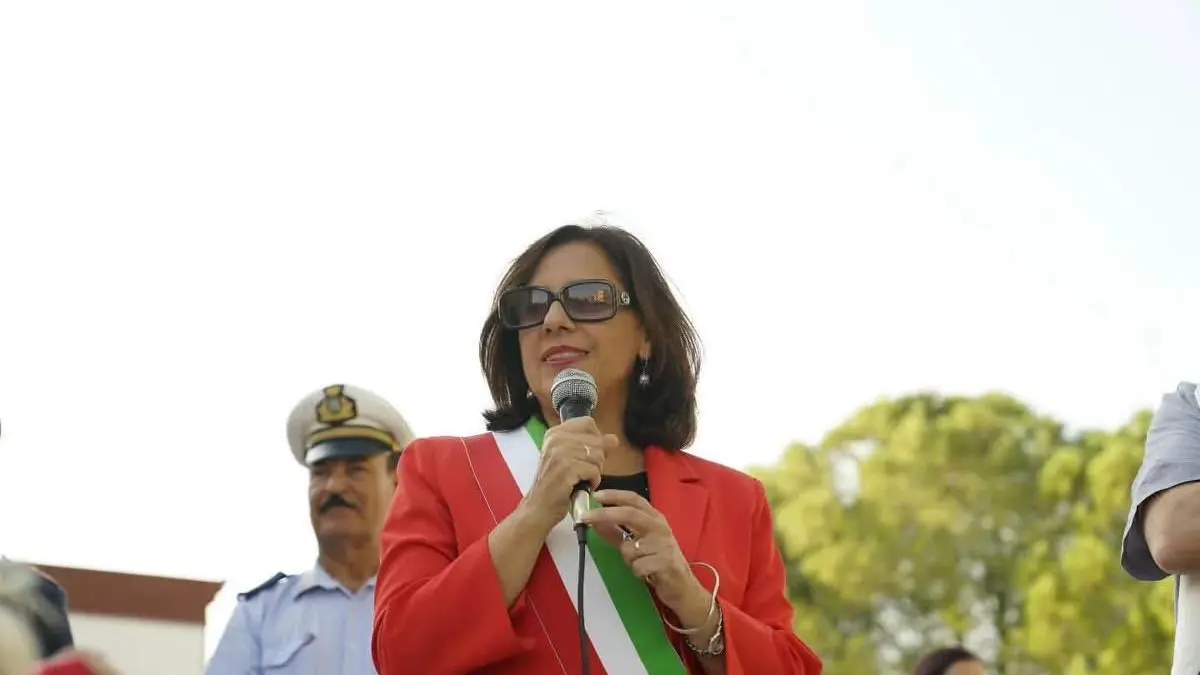 Da Isola Capo Rizzuto la sfida del sindaco Maria Grazia Vittimberga: «La politica? È prima di tutto un atto d’amore»\n