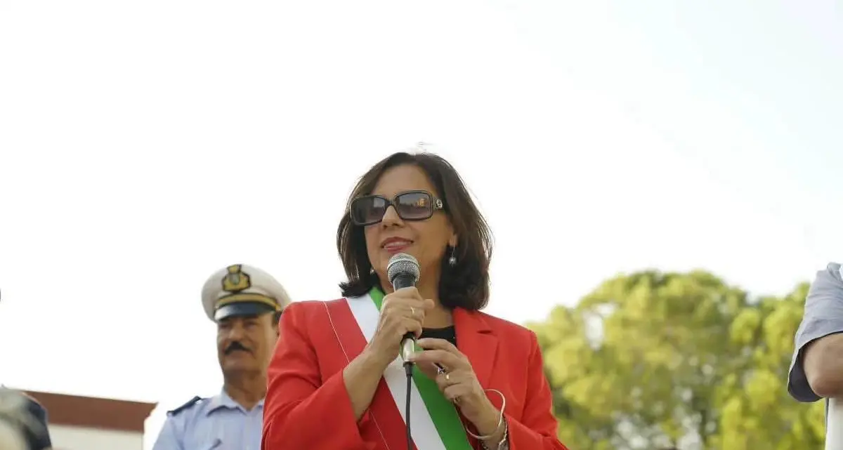 Da Isola Capo Rizzuto la sfida del sindaco Maria Grazia Vittimberga: «La politica? È prima di tutto un atto d’amore»\n