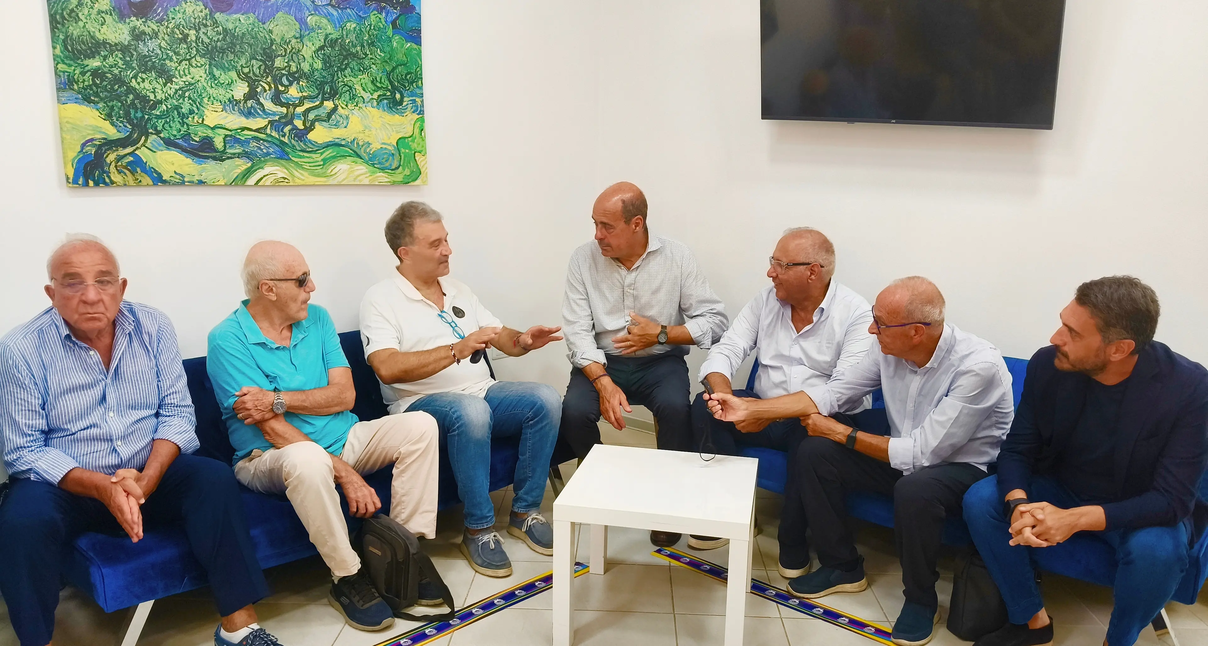 Zingaretti ad Arghillà con Benedetto: «Dalle periferie e dal diritto alla salute parte la sfida per il futuro di Reggio»\n