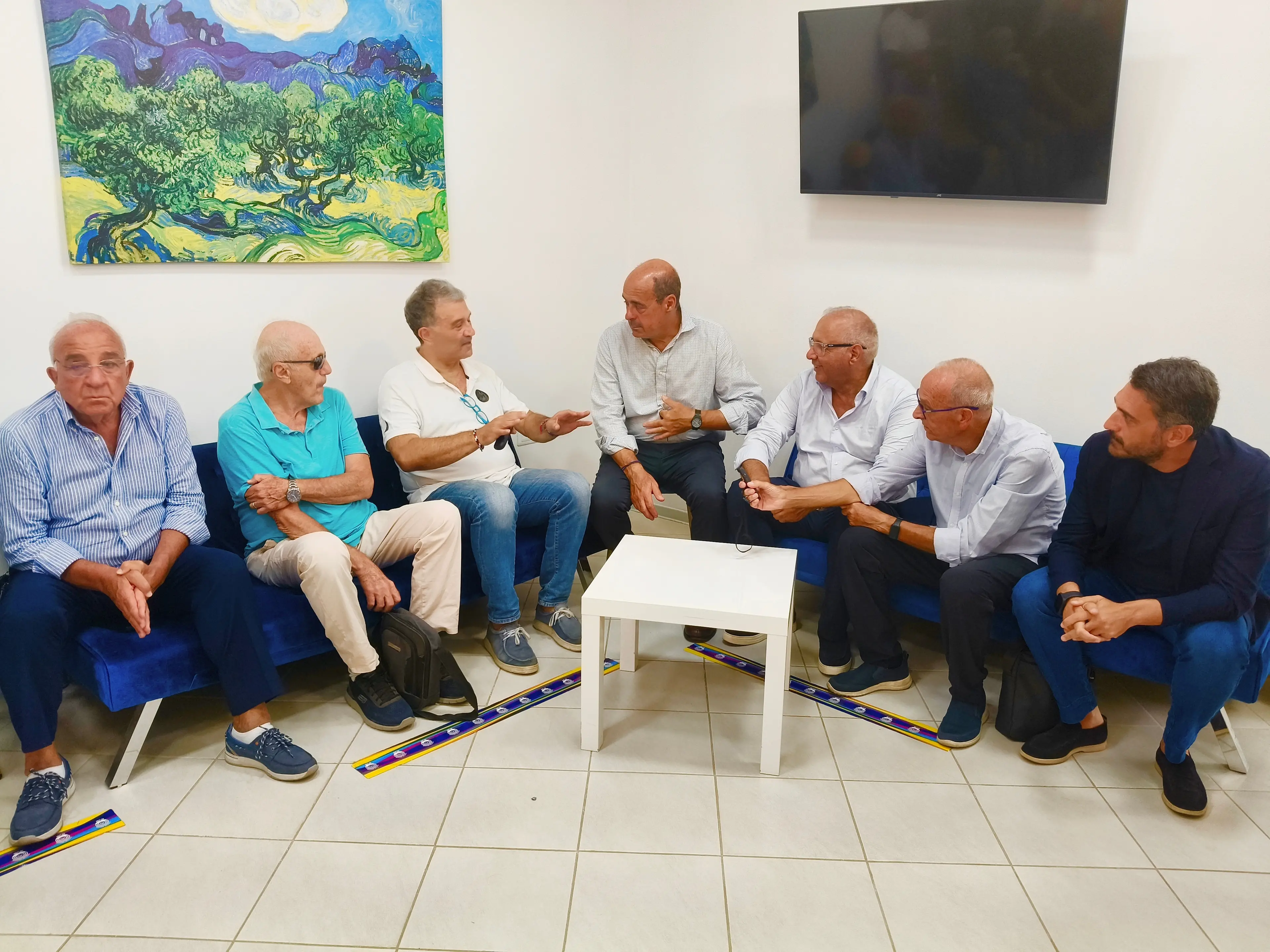 Zingaretti ad Arghillà con Benedetto: «Dalle periferie e dal diritto alla salute parte la sfida per il futuro di Reggio»\n