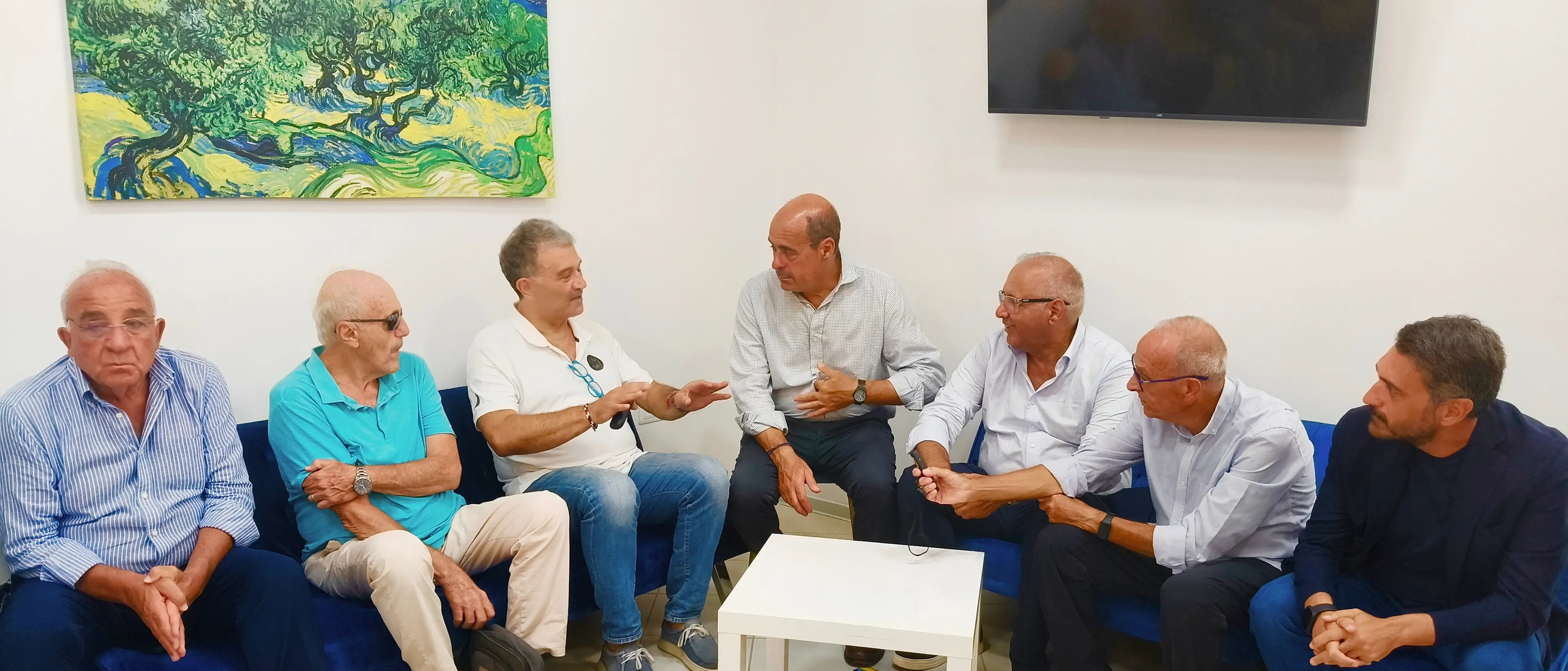 Zingaretti ad Arghillà con Benedetto: «Dalle periferie e dal diritto alla salute parte la sfida per il futuro di Reggio»\n