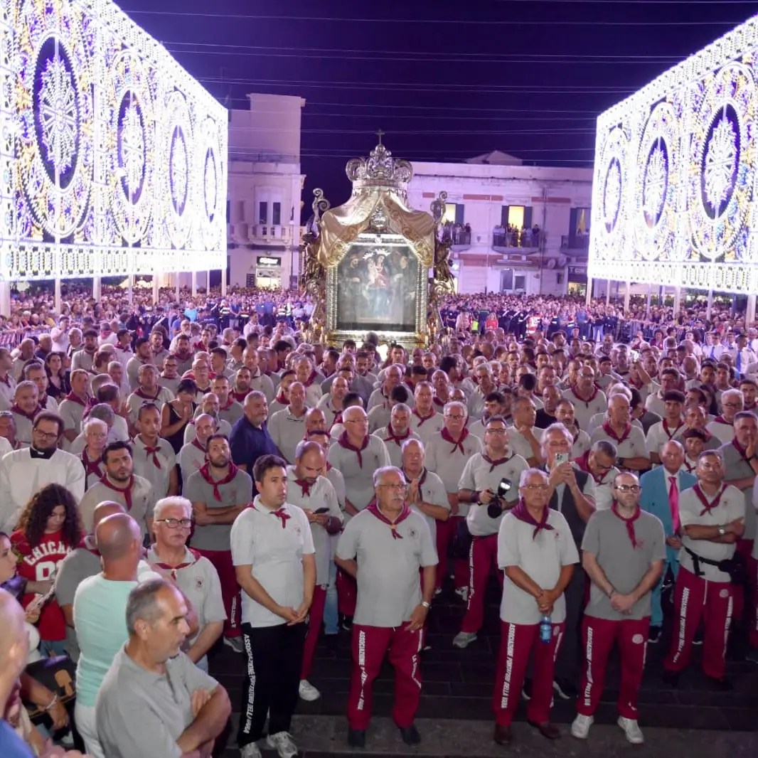 Feste Mariane 2026: oltre 400mila euro per spettacoli, luminarie e fuochi d’artificio\n