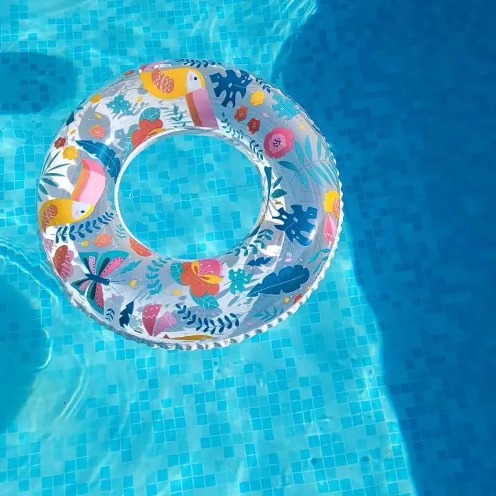 Bimba di 2 anni e mezzo annega in piscina: a Palermo una serata tra famiglie si trasforma in tragedia
