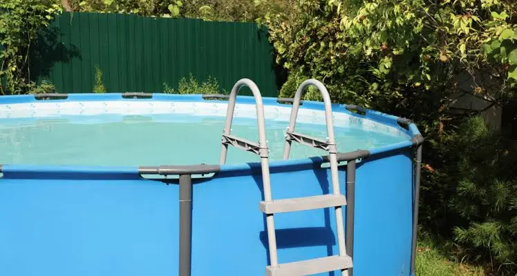 Palermo, bimba di due anni e mezzo muore annegata in piscina: indagini sulla tragedia