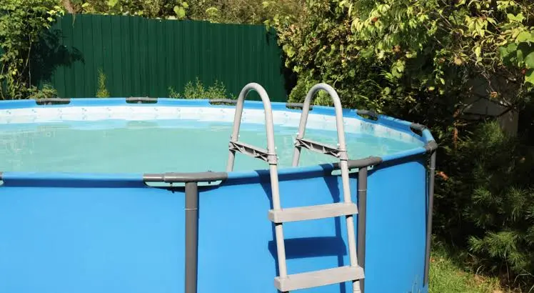 Palermo, bimba di due anni e mezzo muore annegata in piscina: indagini sulla tragedia