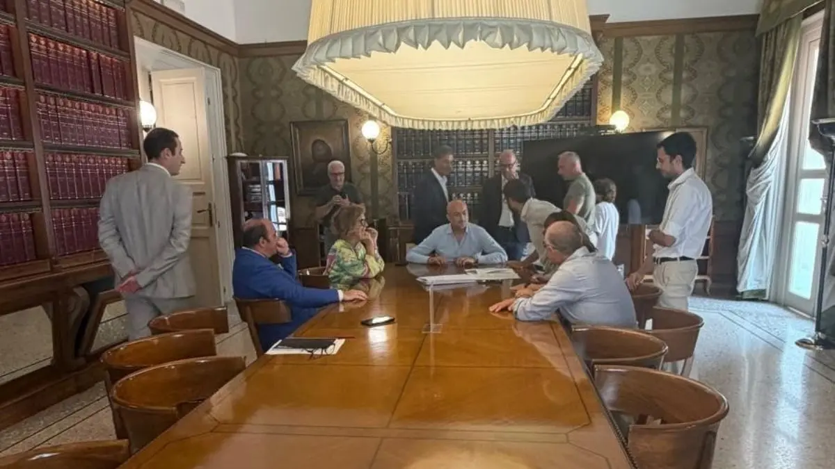 <p>La Provincia di Cosenza ha nominato tre dirigenti e tre componenti dell’Ufficio di Staff del presidente</p>\\n