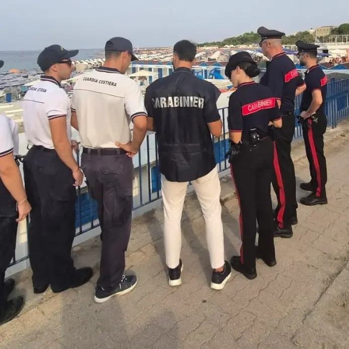 Controlli negli stabilimenti balneari di Soverato e Montapaone, sanzioni e ammende per venticinquemila euro\n