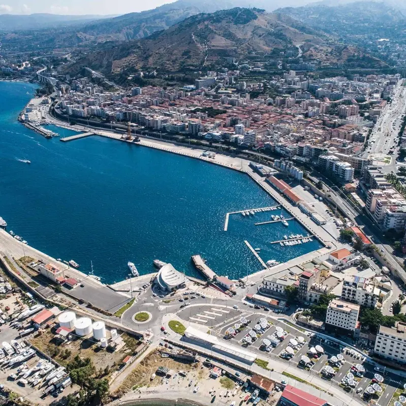 Reggio Calabria, una porta sul Mediterraneo per crociere e nautica di lusso: l’analisi dell'esperto Emilio Errigo\n