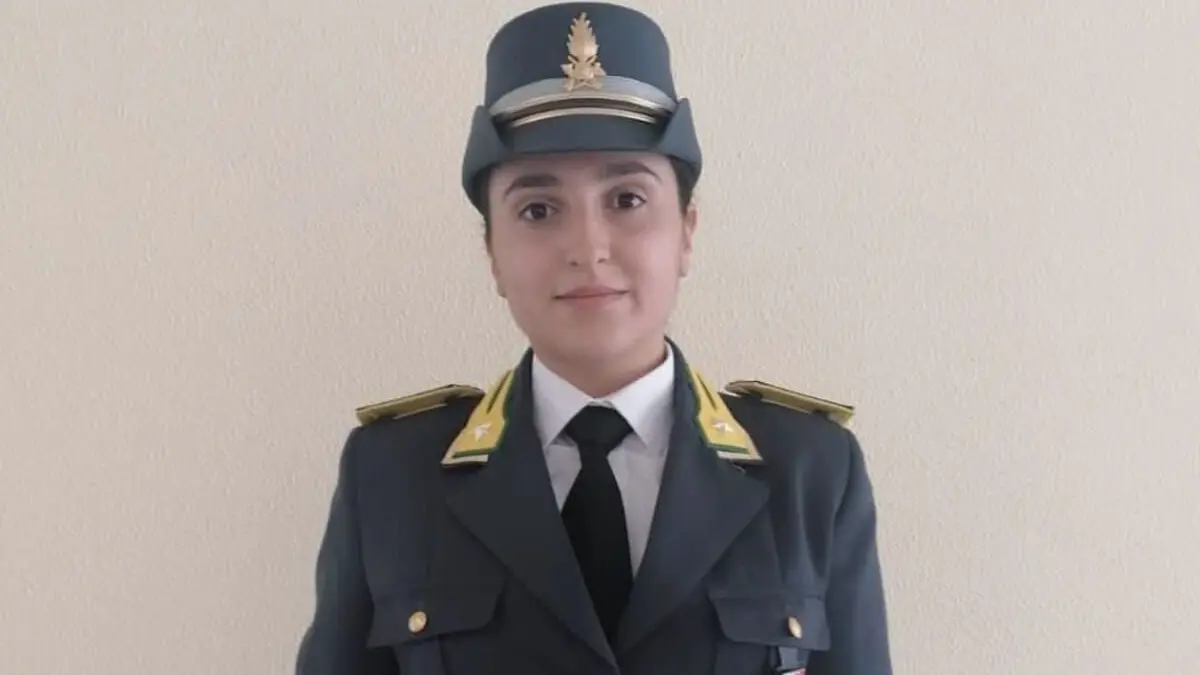 <p>Anna Pagano, maresciallo della Guardia di Finanza in servizio presso il Comando provinciale di Cosenza</p>\\n