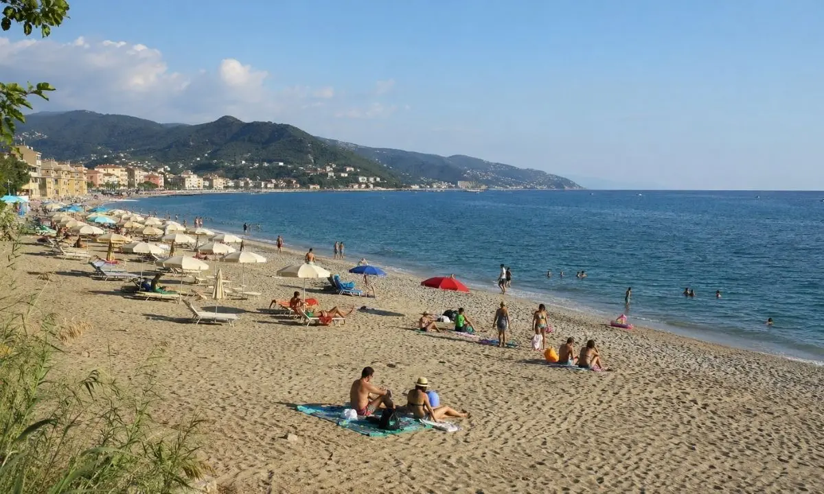 Vacanze a settembre per dieci milioni di italiani: mare e Toscana in testa\n