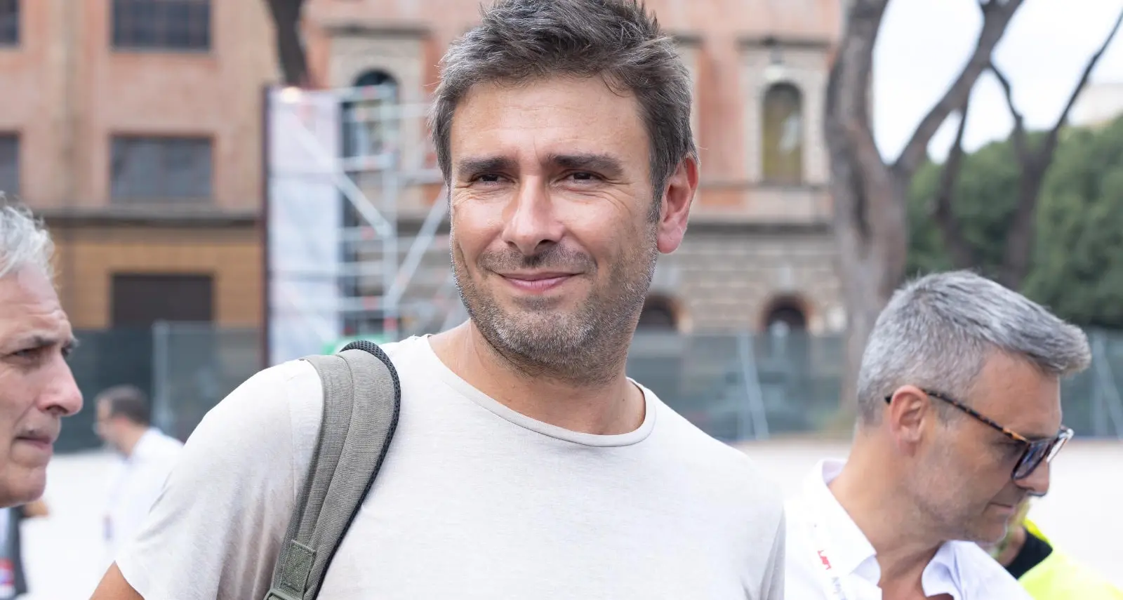 Alessandro Di Battista ricoverato a Cuba: l’ex deputato in gravi condizioni\n