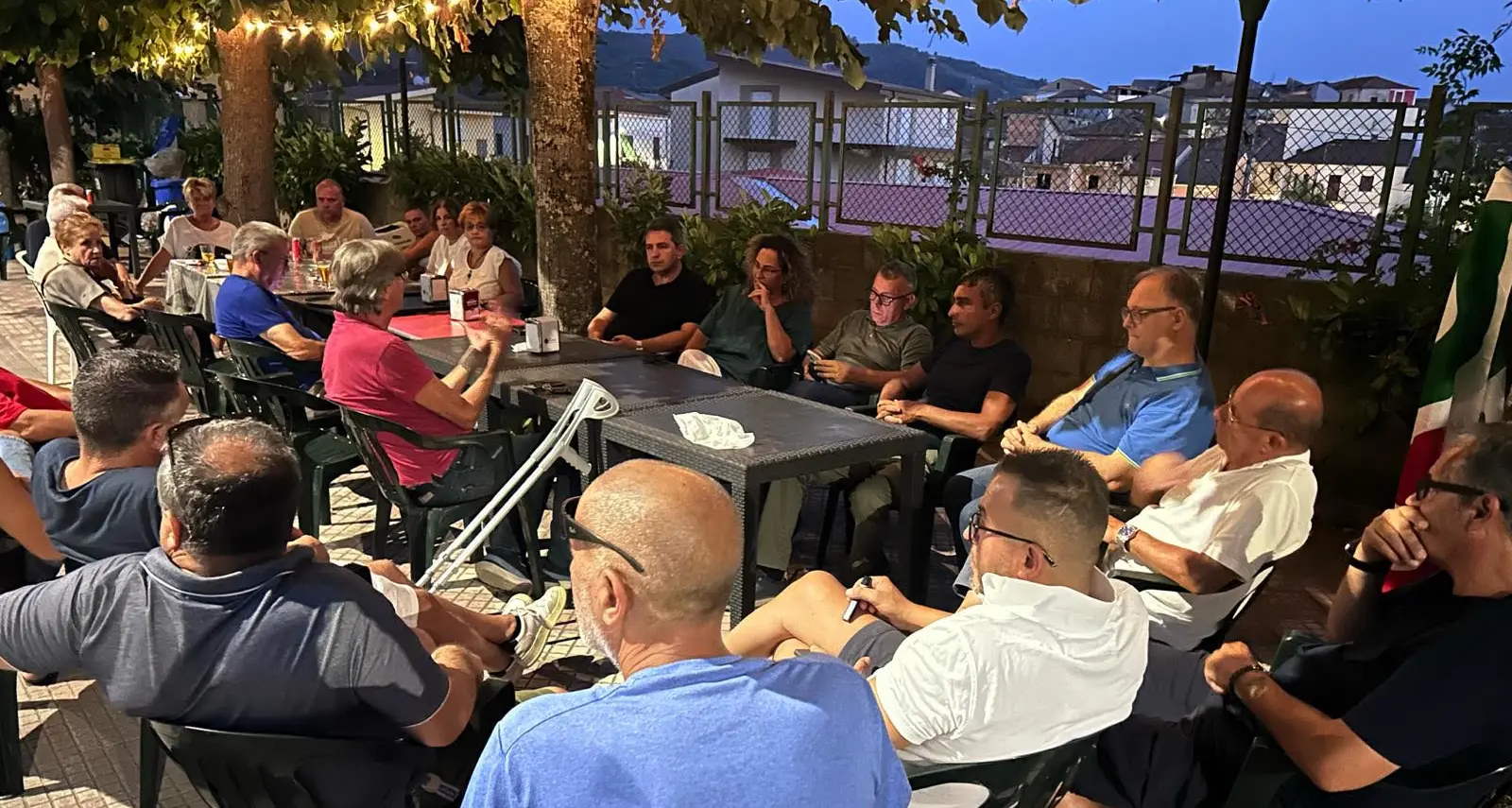 Vazzano, il Pd incontra i cittadini: «Trasversale delle Serre e agricoltura possono rilanciare il territorio»\n