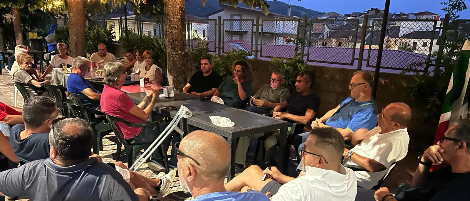 Vazzano, il Pd incontra i cittadini: «Trasversale delle Serre e agricoltura possono rilanciare il territorio»\n
