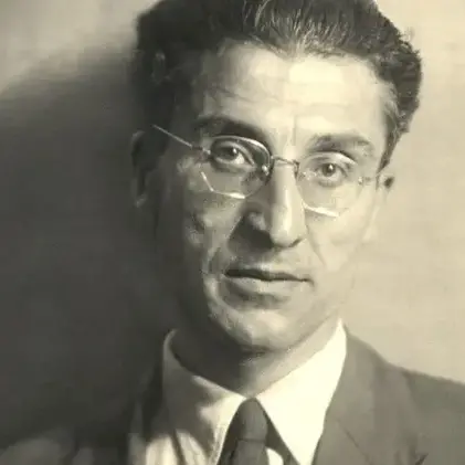 “Nella luce improvvisa”: con Enzo Romeo un viaggio tra le poesie al confino a Brancaleone di Cesare Pavese
