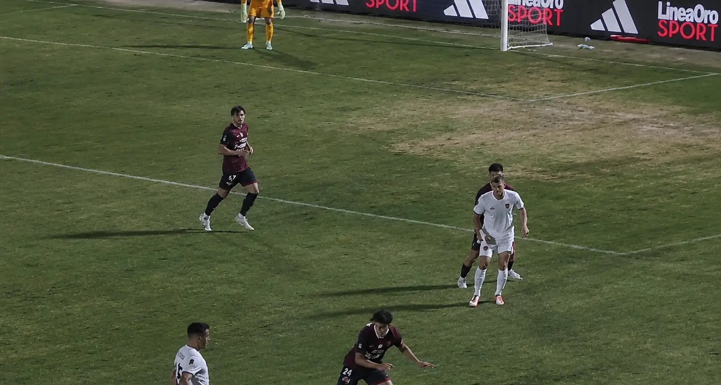 Cosenza, che beffa nel recupero: il Potenza vince a Crotone (1-2)\n