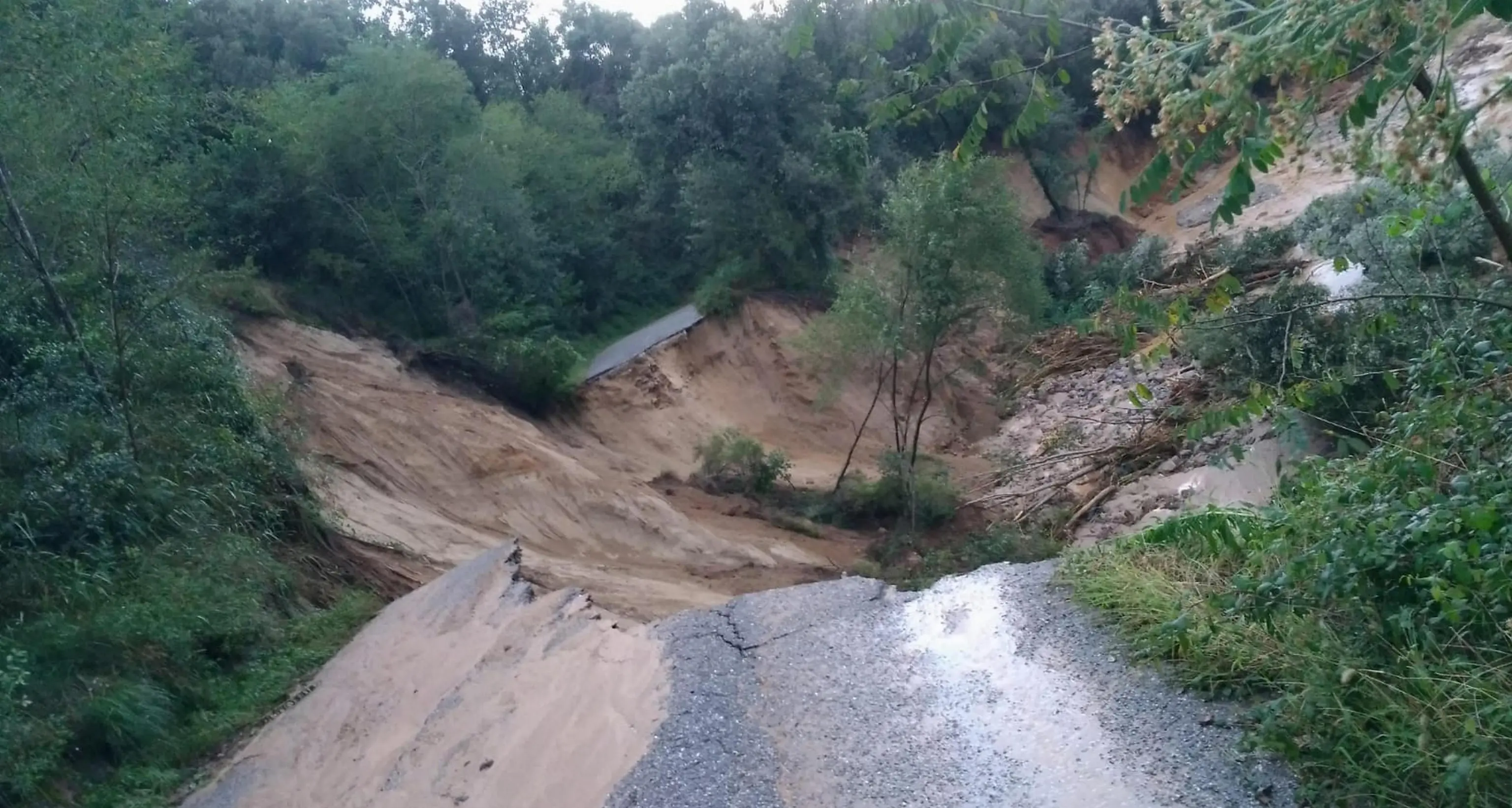In Calabria l’emergenza è diventata sistema e la prevenzione resta un’eterna promessa\n