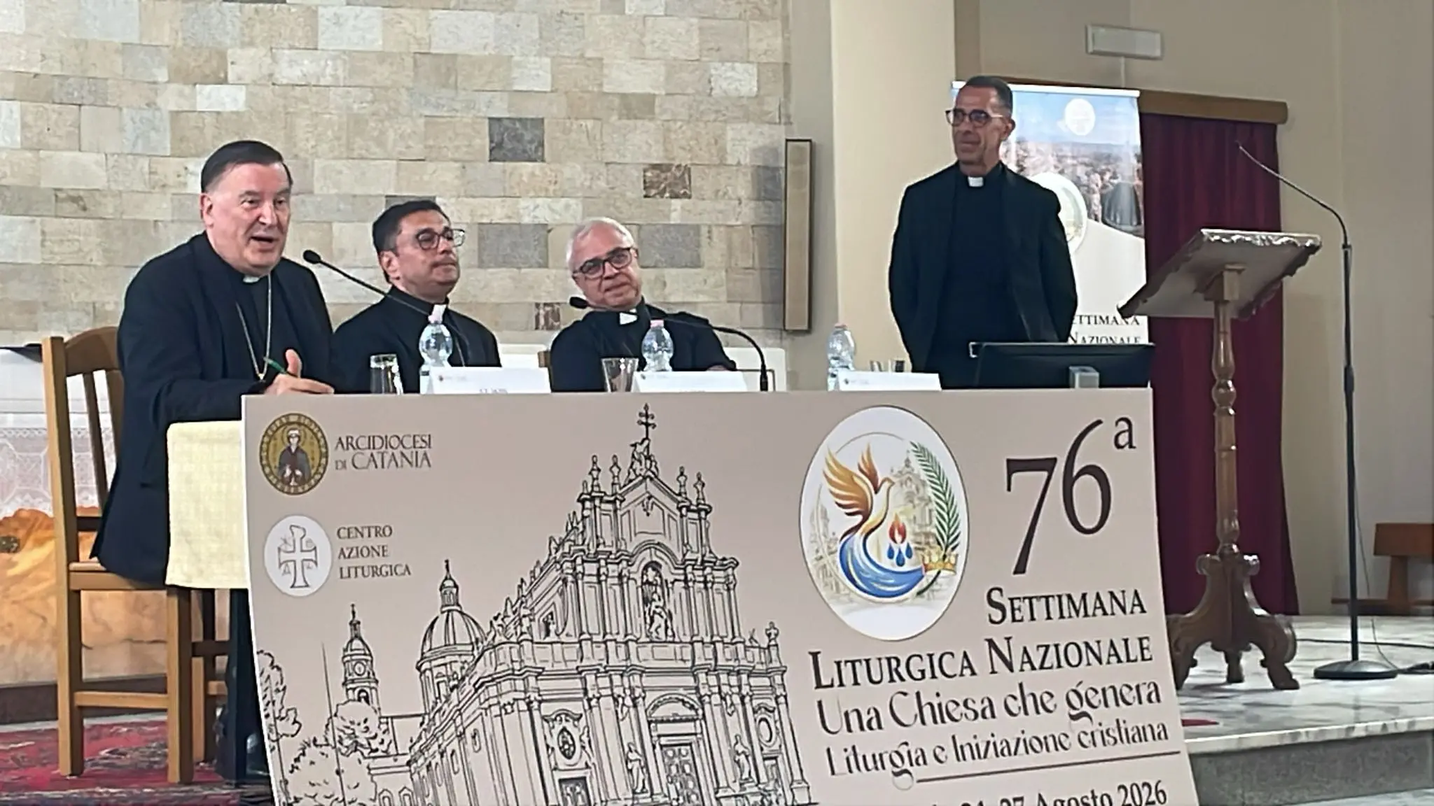 La provocazione di mons. Maniago: «Ancora non sappiamo celebrare Messa»