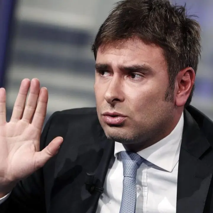 Di Battista ricoverato a Cuba, la compagna arriva all’Avana. Dal Gemelli due medici al fianco dei sanitari cubani\n