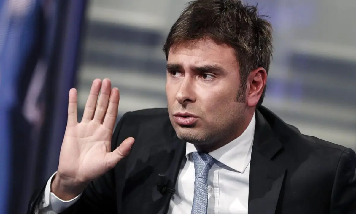 Di Battista ricoverato a Cuba, la compagna arriva all’Avana. Dal Gemelli due medici al fianco dei sanitari cubani\n