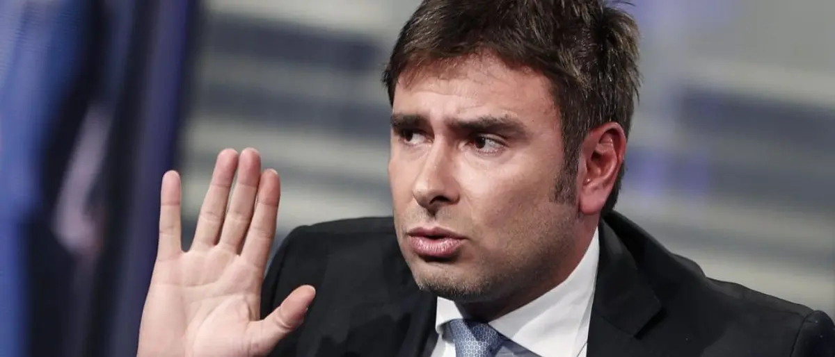 Di Battista ricoverato a Cuba, la compagna arriva all’Avana. Dal Gemelli due medici al fianco dei sanitari cubani\n