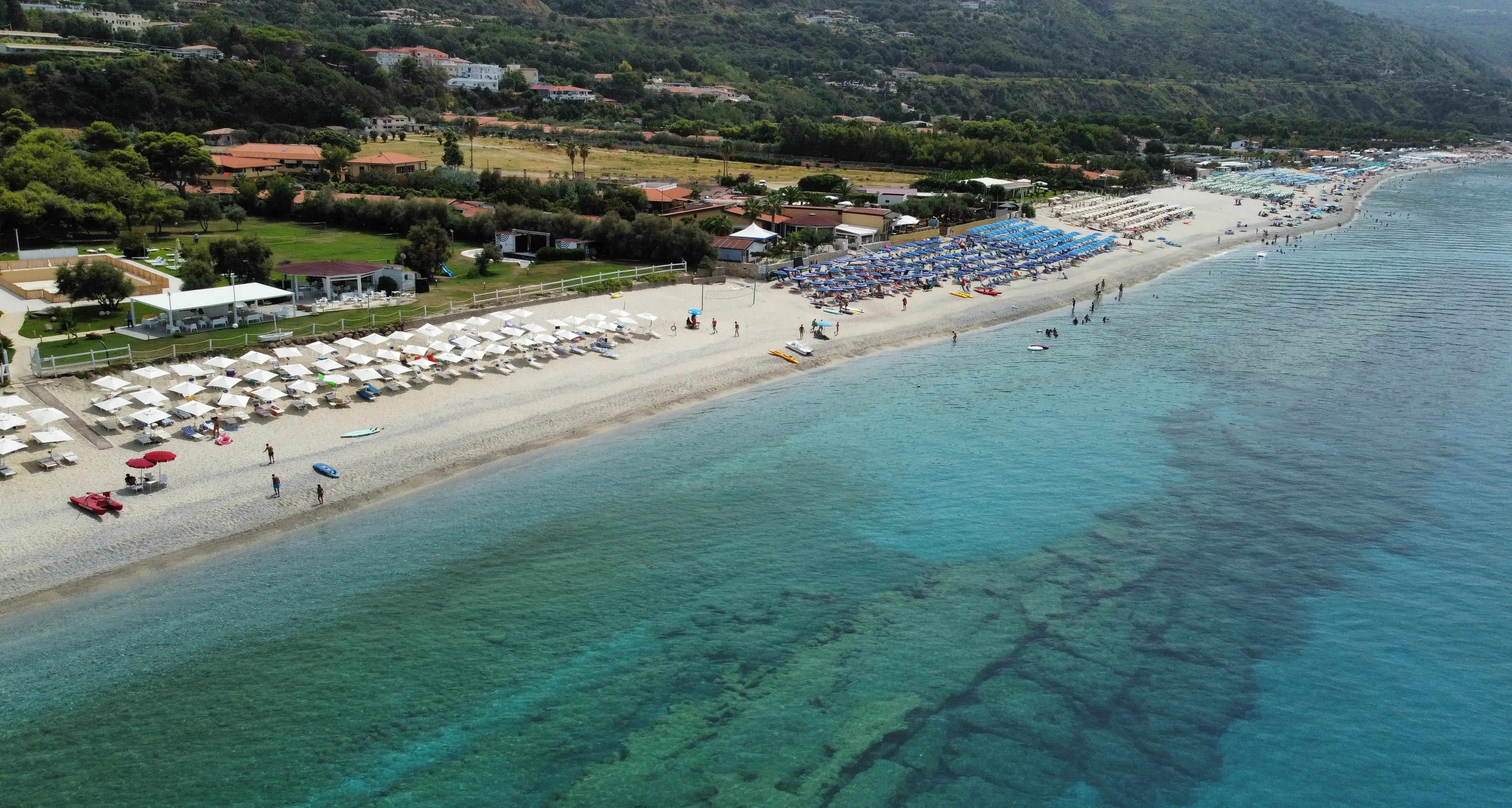 Zambrone, la replica di Cotroneo (Fdi) alle segnalazioni di mare sporco: «Controllare ogni anomalia, ma i dati raccontano un’altra realtà»\n