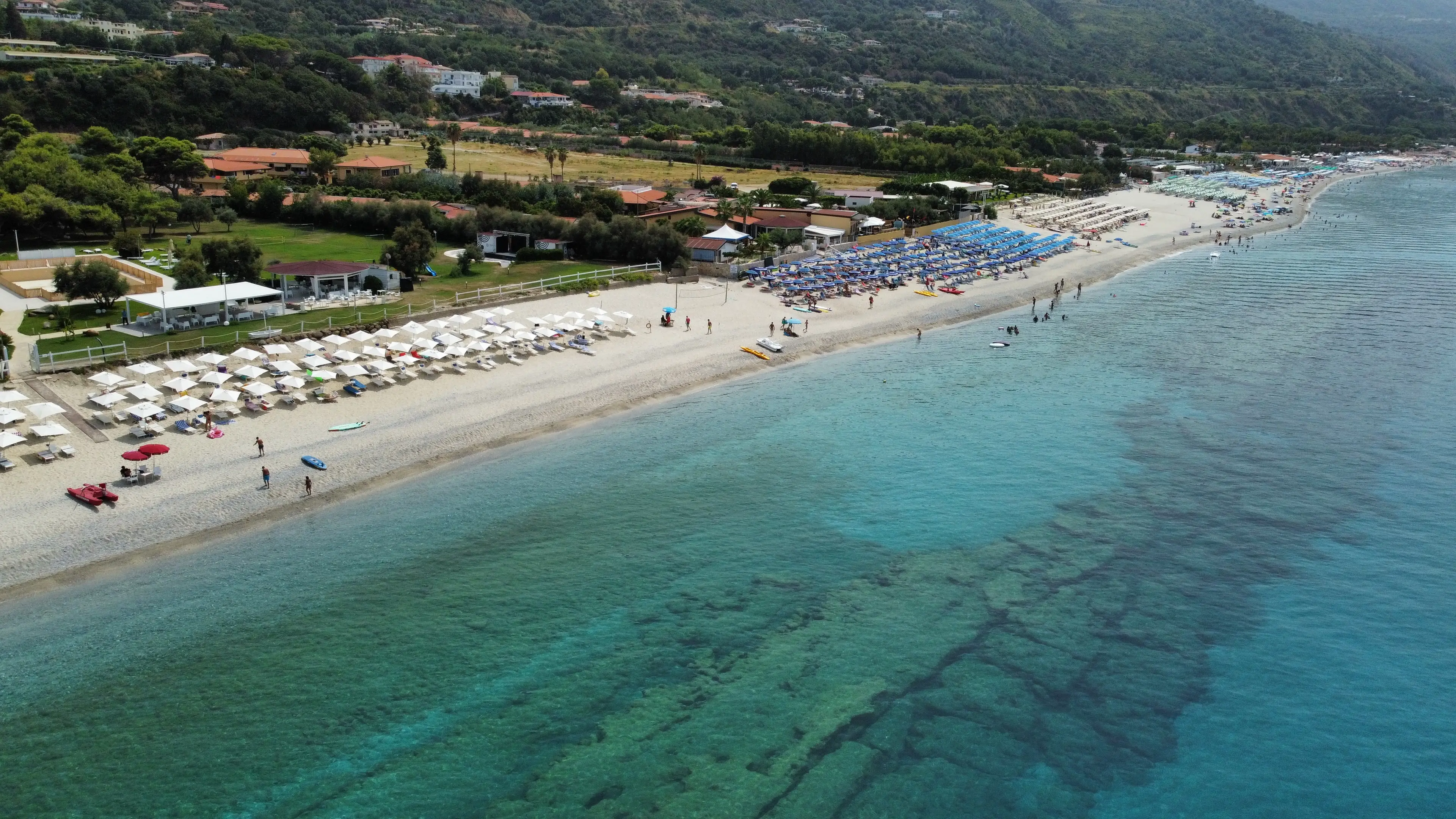 Zambrone, la replica di Cotroneo (Fdi) alle segnalazioni di mare sporco: «Controllare ogni anomalia, ma i dati raccontano un’altra realtà»\n