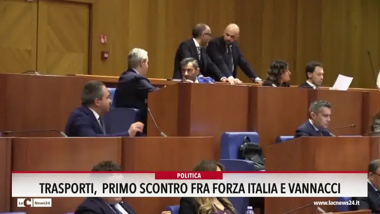 Trasporti, primo scontro fra Forza Italia e Vannacci