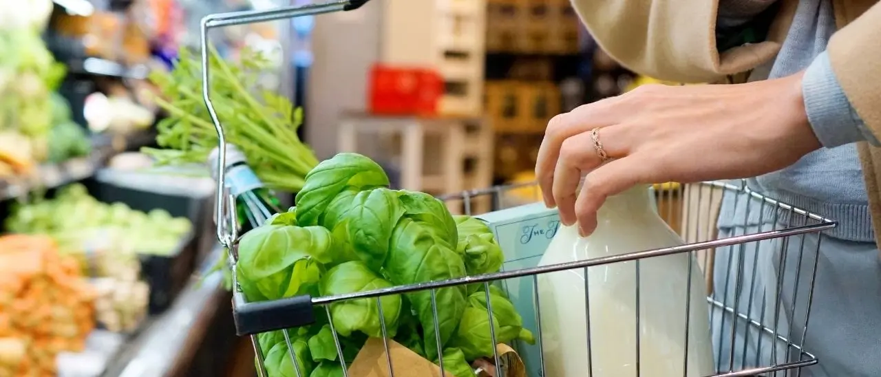 Olio, caffè e zucchine a peso d'oro: la mappa dei rincari che svuota le tasche degli italiani\n