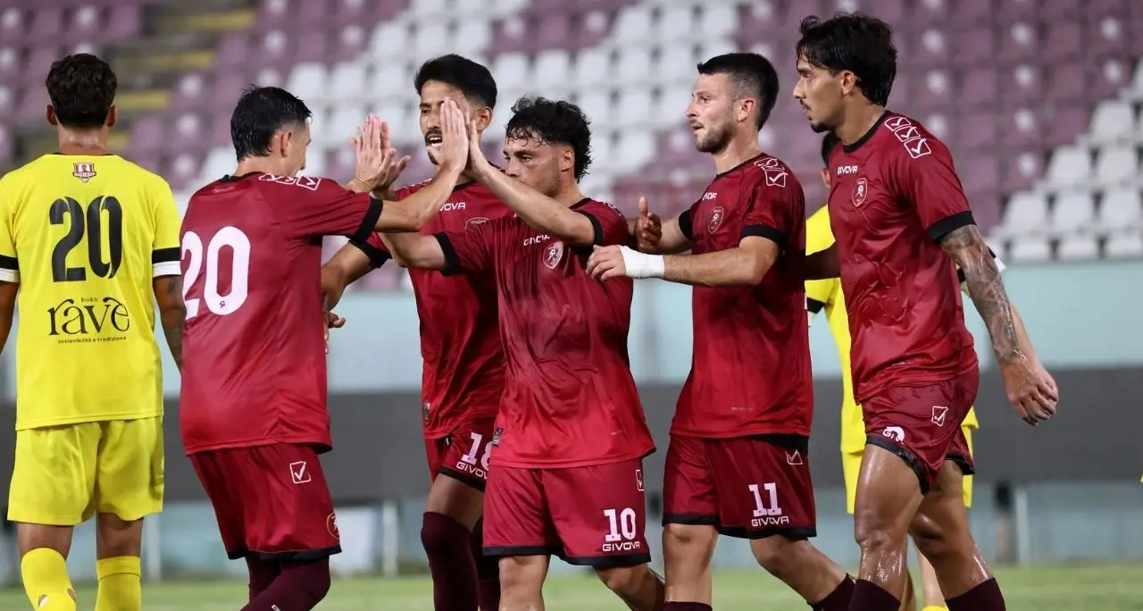 Coppa Italia (Serie D), impatto devastante della Reggina: debutto show al Granillo e Praiatortora battuto 7-0\n