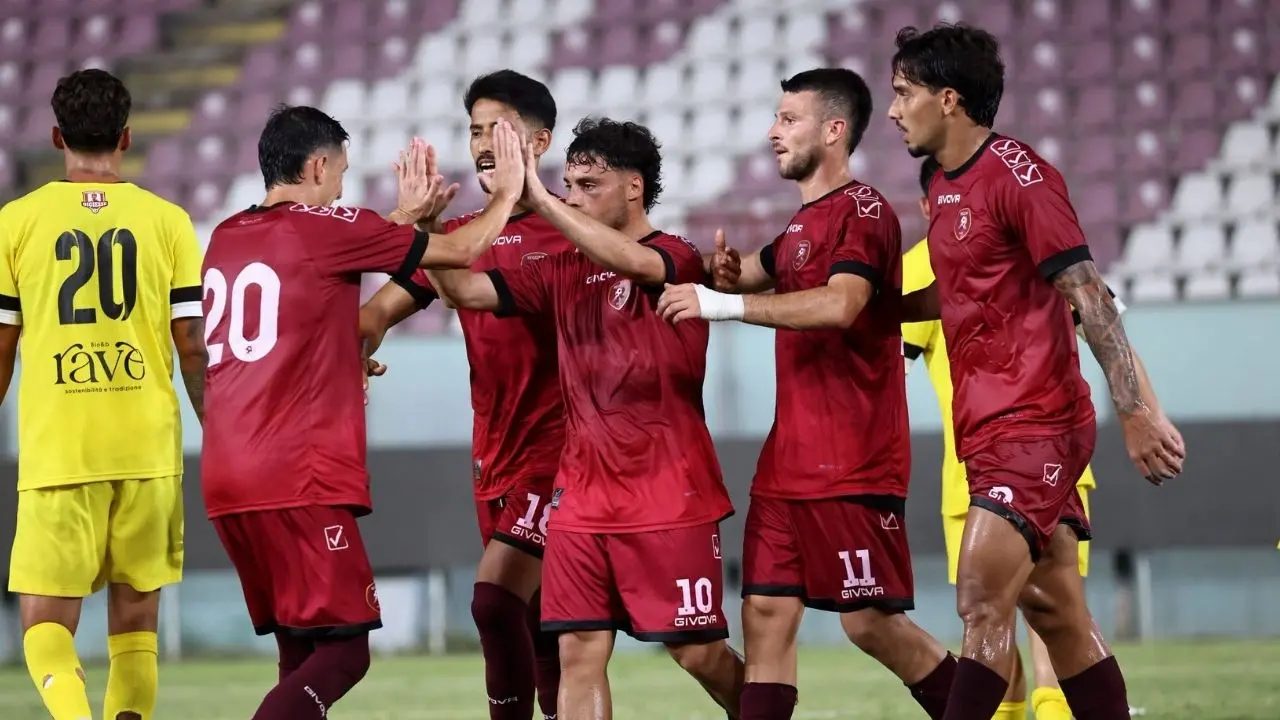 Coppa Italia (Serie D), impatto devastante della Reggina: debutto show al Granillo e Praiatortora battuto 7-0\n